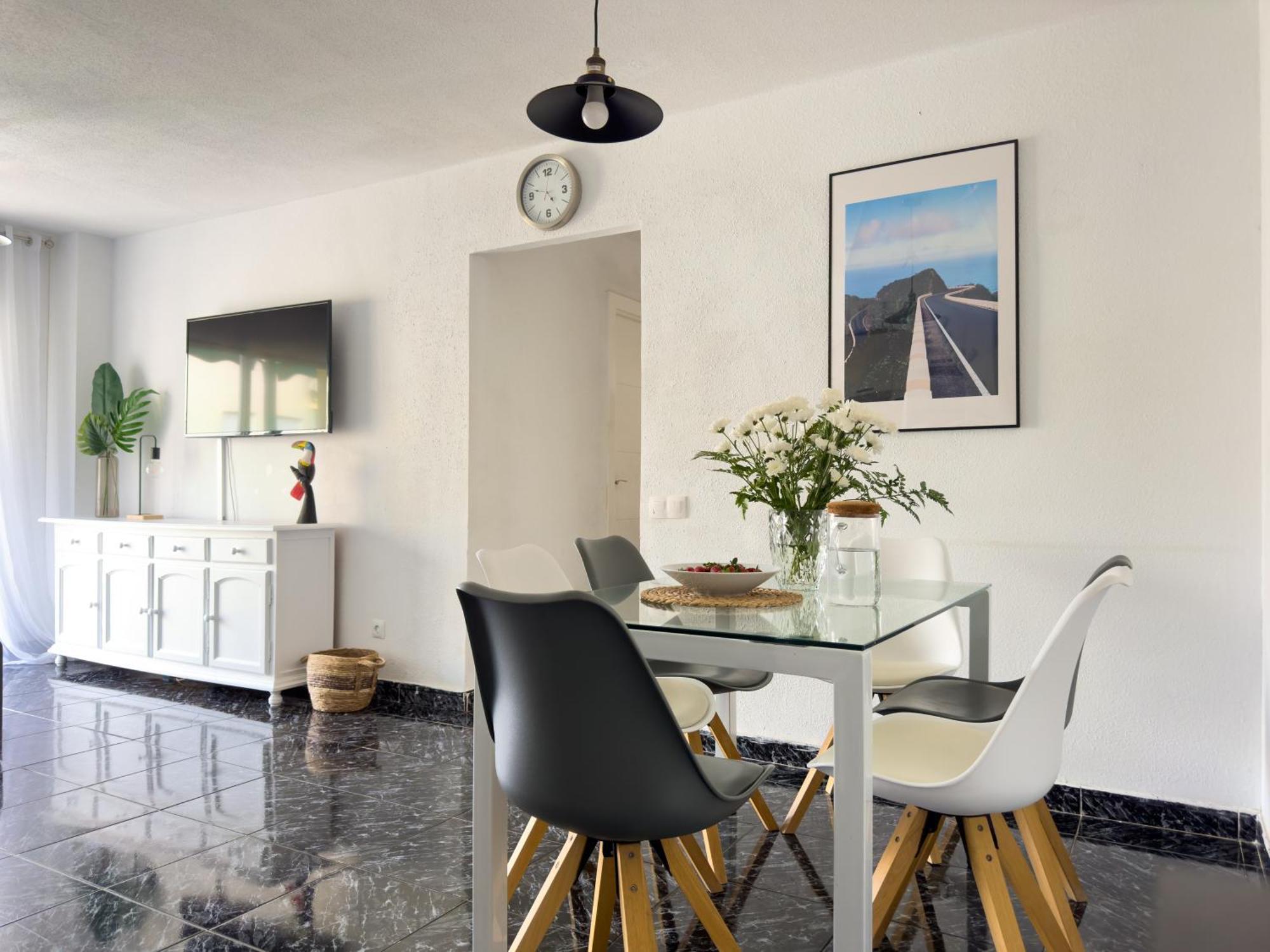 Amazing 3-Bedroom Apartment. Pool And Sea View! Los Cristianos  Luaran gambar
