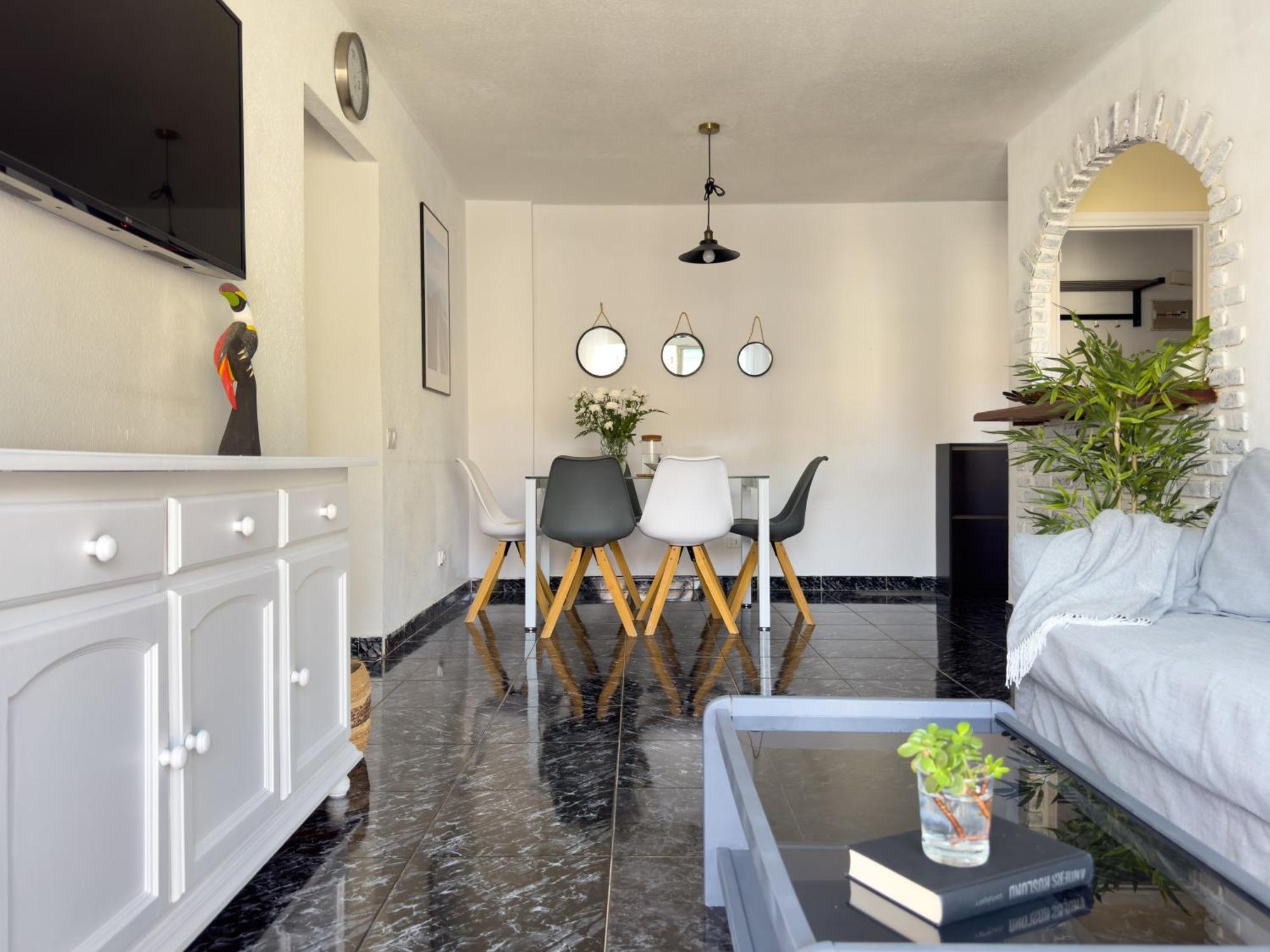 Amazing 3-Bedroom Apartment. Pool And Sea View! Los Cristianos  Luaran gambar