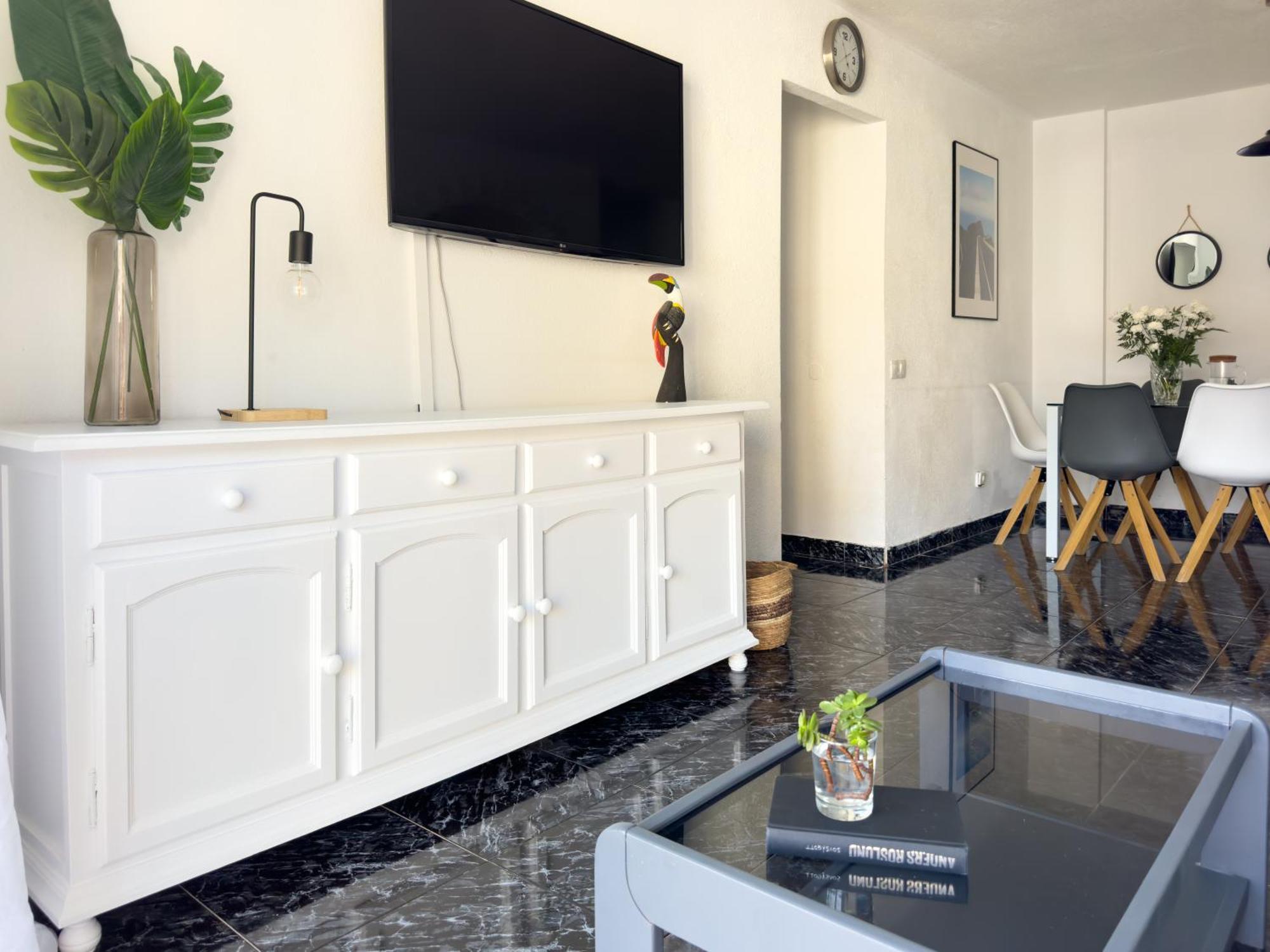 Amazing 3-Bedroom Apartment. Pool And Sea View! Los Cristianos  Luaran gambar