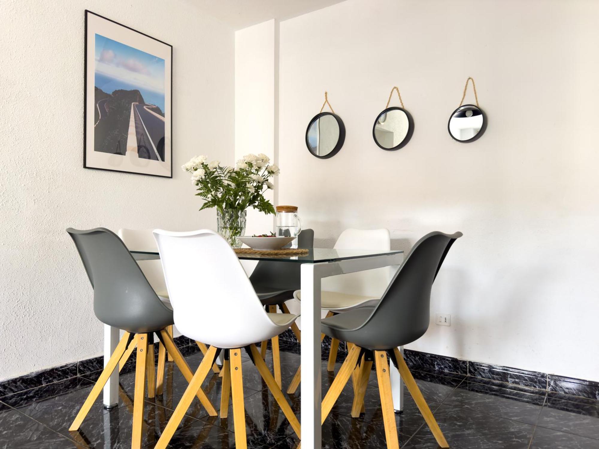 Amazing 3-Bedroom Apartment. Pool And Sea View! Los Cristianos  Luaran gambar