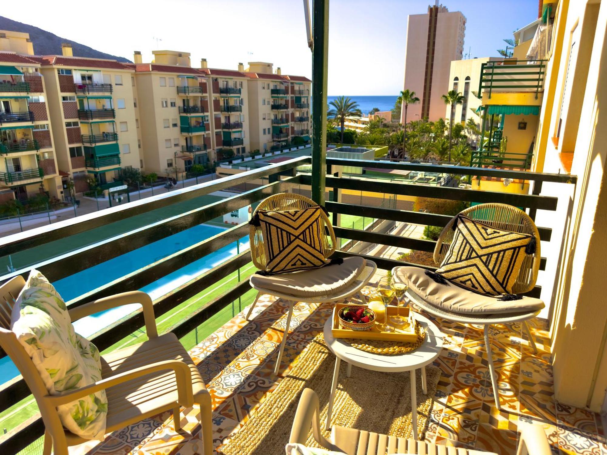Amazing 3-Bedroom Apartment. Pool And Sea View! Los Cristianos  Luaran gambar